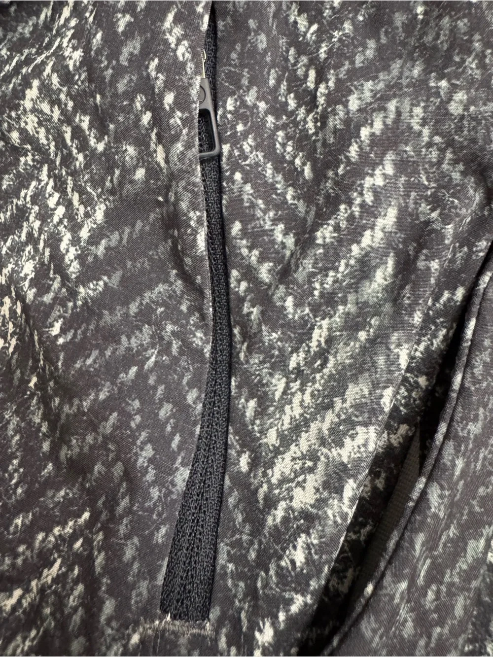 lululemon athletica lightweight athletic
